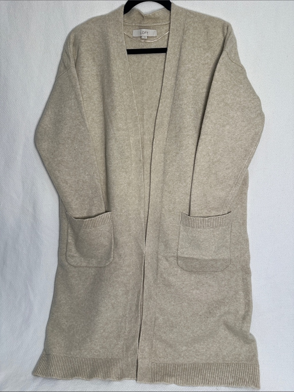 LOFT Neutral Open-Front Pocketed Cardigan in Light Beige